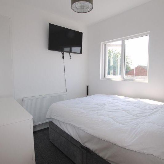 7 bedroom terraced house to rent - Photo 1