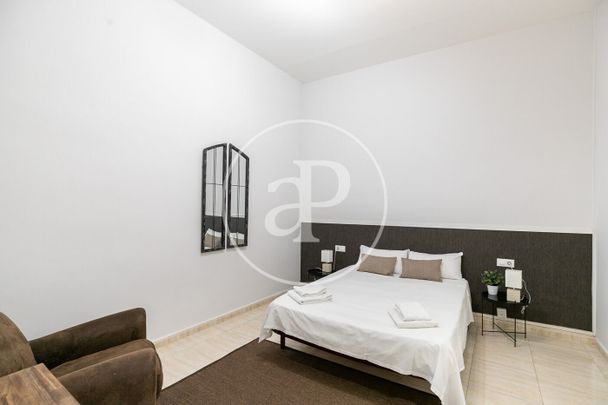 Apartment for rent on Gran Via de les Corts Catalanes - Photo 1