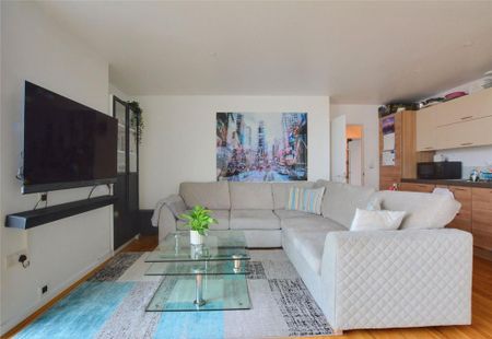 3 bedroom apartment to rent - Photo 3