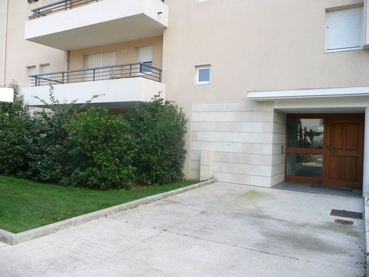 T1 - Photo 1