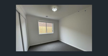 Modern Family Home with Stunning Features - Photo 3