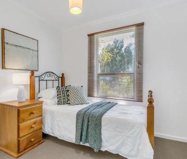 Spacious, Stylish & Ready for Family Living! - Photo 5