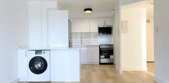 Renovee 3 1/2 I $1408/mois I metro atwater - Photo 2