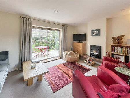 3 bedroom detached house to rent - Photo 4