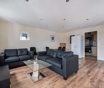 Newport Avenue, Canary Wharf, E14 - Photo 1