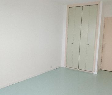 Location Appartement 2 pièces 62m² VALENCIENNES 59300 - Photo 4