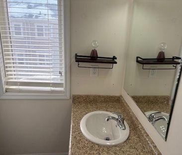 For Lease - 27 Ariel Road Unit# 1, Brampton, Ontario - Photo 6