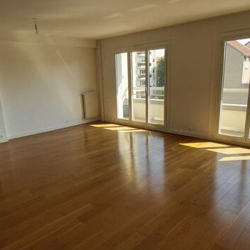 Appartement 4 pièces 83m2 REIMS 900 euros - Photo 1