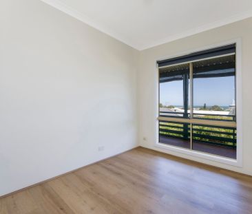 Freshly Renovated Coastal Home - Photo 5