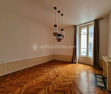 Location Appartement 4 pièces 131 m2 à Clermont-Ferrand - Photo 3