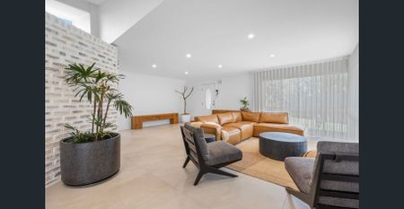 Spacious Family Home in Elevated Chantilly Heights - Photo 2