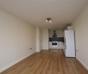 2 bedroom maisonette to rent - Photo 6