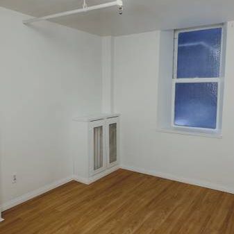 Studio Available now at Ivanhoe Apartments! - Photo 4