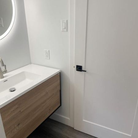 🏡 GRAND 4 ½ À LOUER à Saint-Hubert - Photo 3