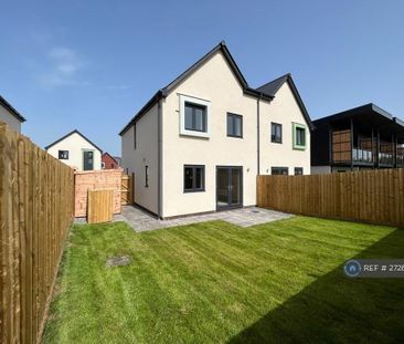 3 bedroom semi-detached house to rent - Photo 2