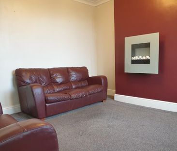 2 bedroom terraced house to rent - Photo 6