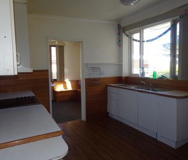 151 Limestone Avenue, Braddon ACT 2612 - House For Rent | Domain - Photo 4