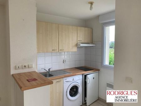 Location Appartement 2 pièces 42m² POITIERS 86000 - Photo 2