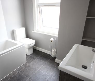 Grimthorpe Place, Headingley - Photo 3