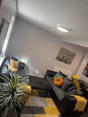 7 bedroom house to rent - Photo 1