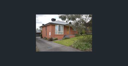 3 BEDROOM HOME IN MT WAVERLEY SCHOOL ZONE - Photo 5