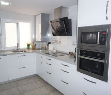 Calle Bachiller Sansón Carrasco, Málaga, Andalusia 29013 - Photo 5