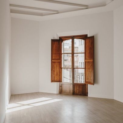 1 Carrer de Llorenç Vicens, Palma de Mallorca, Balearic Islands 07002 - Photo 1