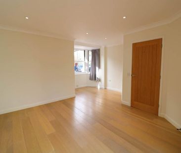2 bedroom end of terrace house to rent - Photo 2