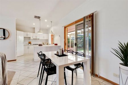 Stylish Family Home in Prime Location - Photo 3