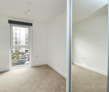 2 bedroom flat to rent - Photo 6
