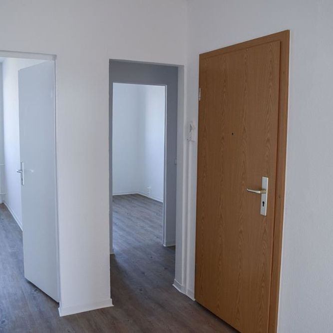 Frisch Saniert! Familienwohnung zum Wohlfühlen! - Foto 1