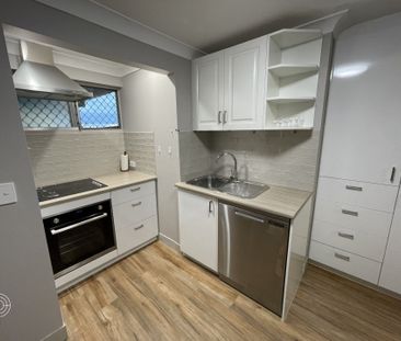 42 Pennant Street, Jamboree Heights QLD 4074 - House For Rent | Domain - Photo 6