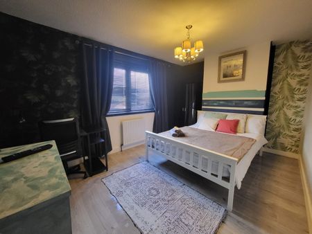 Room in a Shared Flat, Wardie Road, G33 - Photo 3