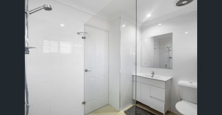 Beautiful Renovated Family home - Photo 5