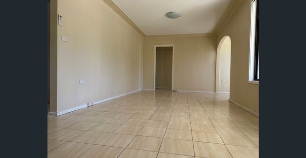 3 bedrooms house in Busby - Photo 1