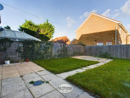 3 bedroom detached house to rent - Photo 5