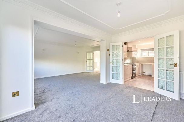 3 bedroom terraced house to rent - Photo 1