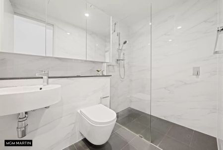 MGM MARTIN – AIR CONDITIONED TWO BEDROOM APARTMENT - Photo 5