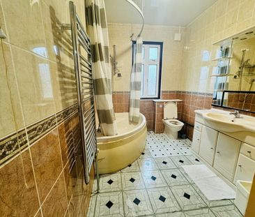 4 Bed Terraced House, Swinderby Road, HA0 - Photo 1
