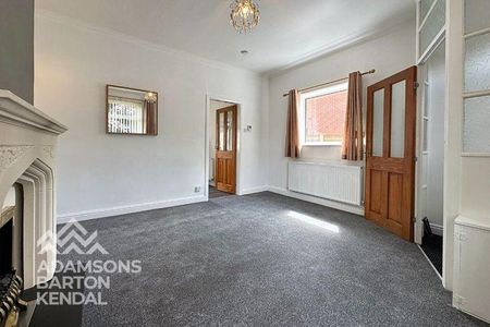 2 bedroom end of terrace house to rent - Photo 2