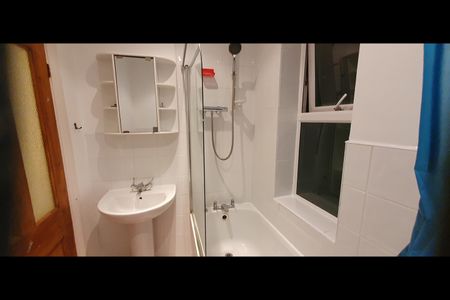 3 Bed Terraced House, Trafford Road, LE5 - Photo 5