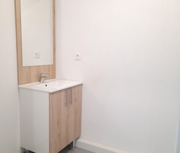 Location Appartement 1 pièce 18m² NIMES 30000 - Photo 3