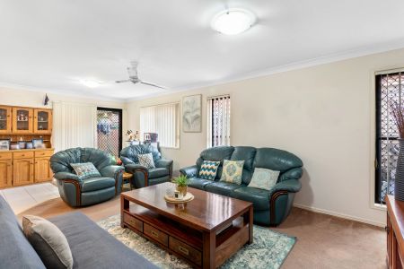 Family Home! - Photo 4