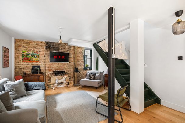 3 Bed Semi-Detached House, Wilbury Grove, BN3 - Photo 1