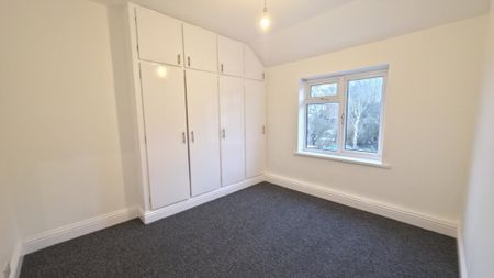 3 bedroom semi-detached house to rent - Photo 4