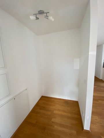 2 Zimmer Wohnung, Tiefgarage, Balkon, Aufzug - Photo 5