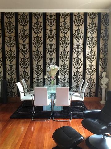 Fabulous Central City Apartment - Fully Furnished - Photo 5