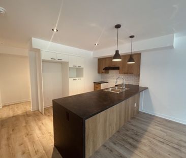 4 1/2 Neuf à Louer - 1er Juillet - Photo 1