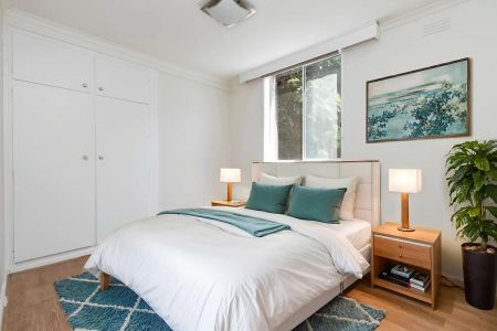 Two-Bedroom Gem with Secure Parking in a Winning Location! - Photo 2