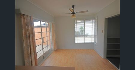 Quiet location, spacious home! - Photo 2